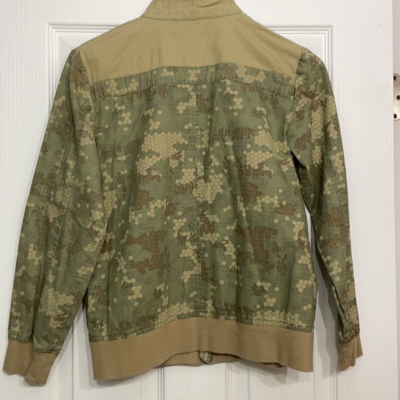 DKNY Cotton Camo Jacket with Zippers Size Medium - Picture 5 of 8